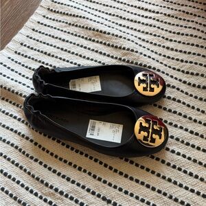 Tory Burch Black Flats with Gold Logo size 5.5 EU size 36
